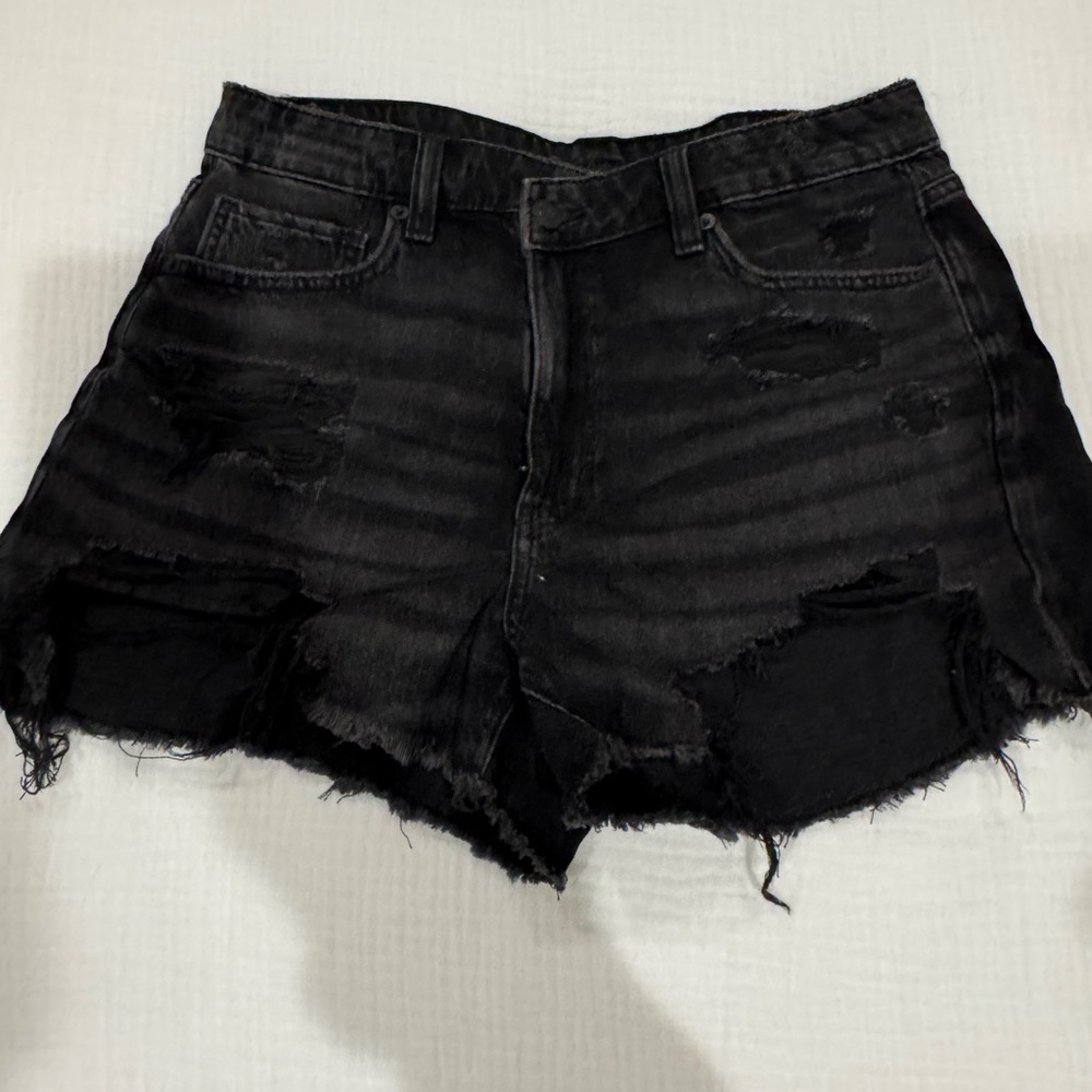 American Eagle Outfitters Black Distressed Women Shorts crossover size 8